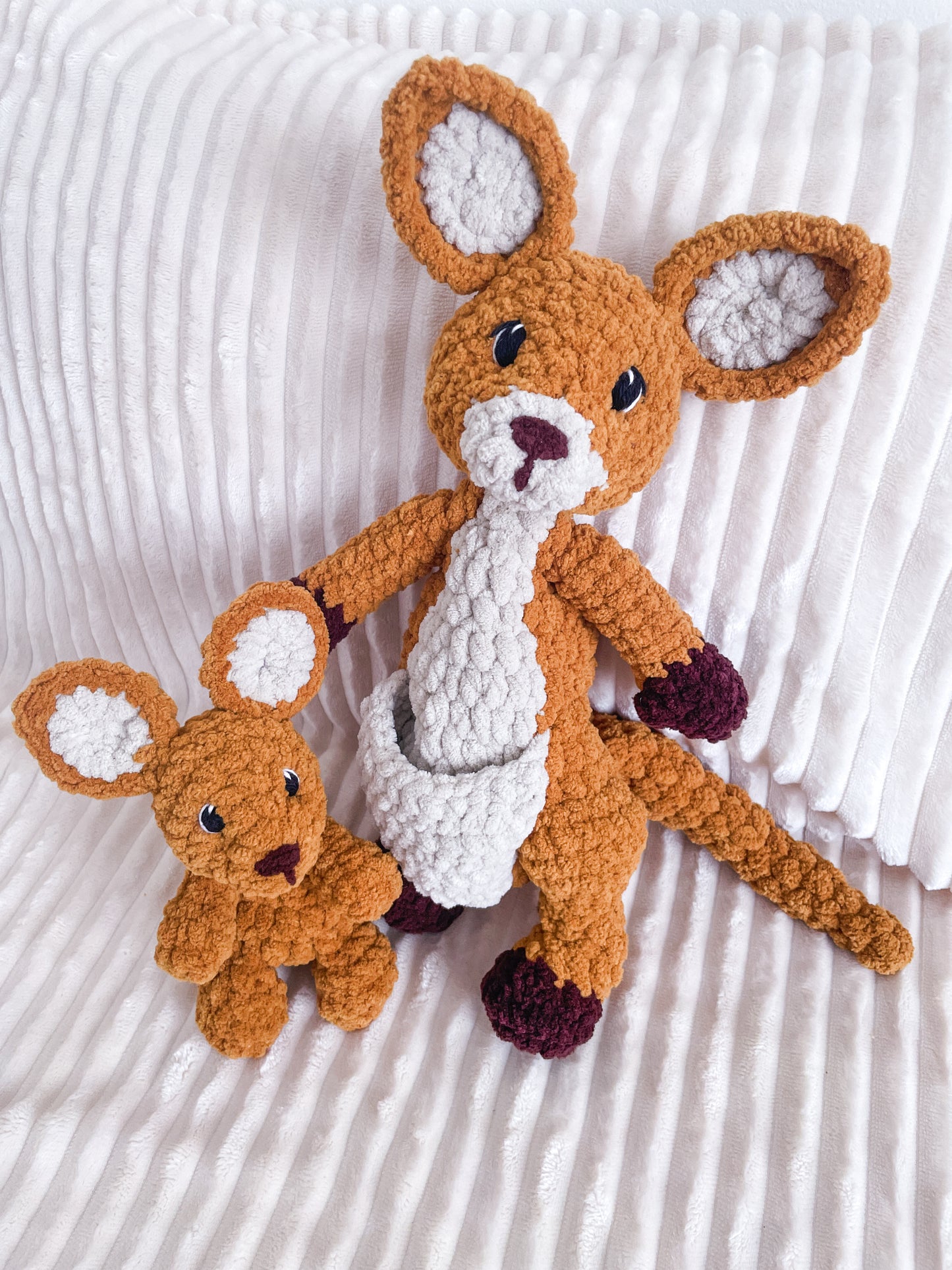 Kangaroo Mama & Joey