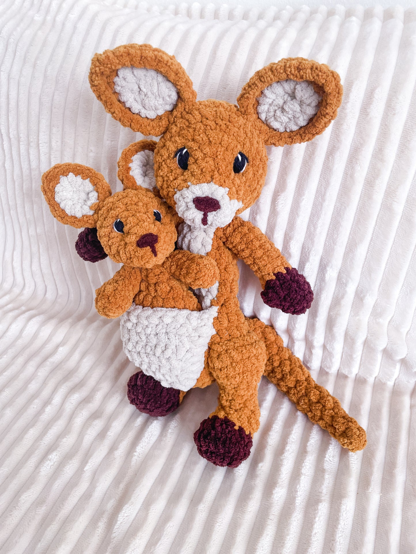 Kangaroo Mama & Joey