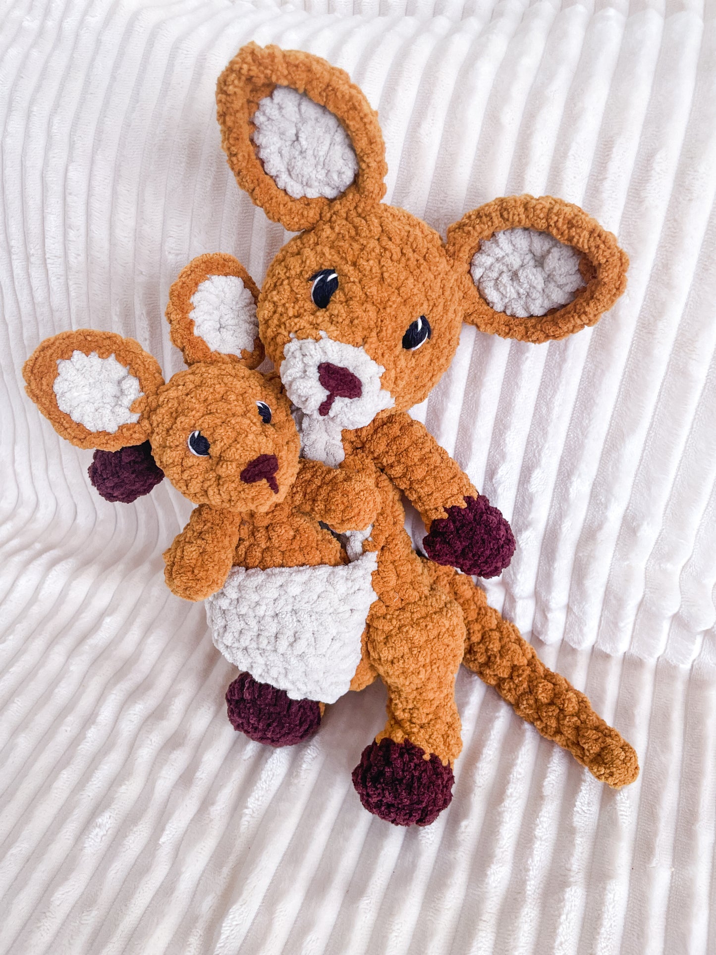 Kangaroo Mama & Joey